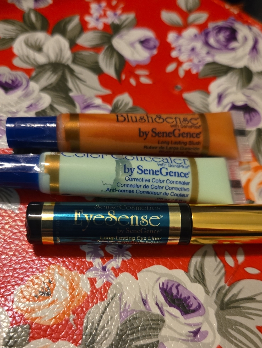 Senegence Makeup Bundle: Eyesense Liner, Blush (Terra Cotta), Green Concealer
